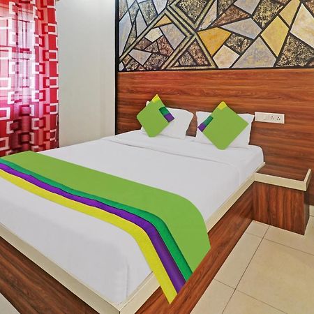 Itsy By Treebo - Royal Comfort Hotel Бангалор Екстериор снимка
